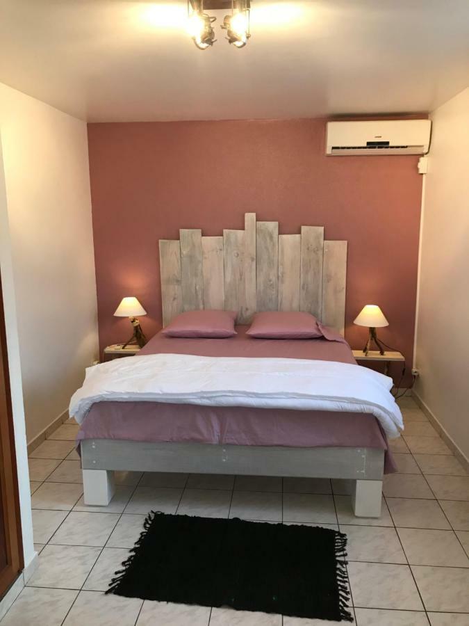 Le Repaire Des Caraibes Apartman Trois-Rivières Kültér fotó