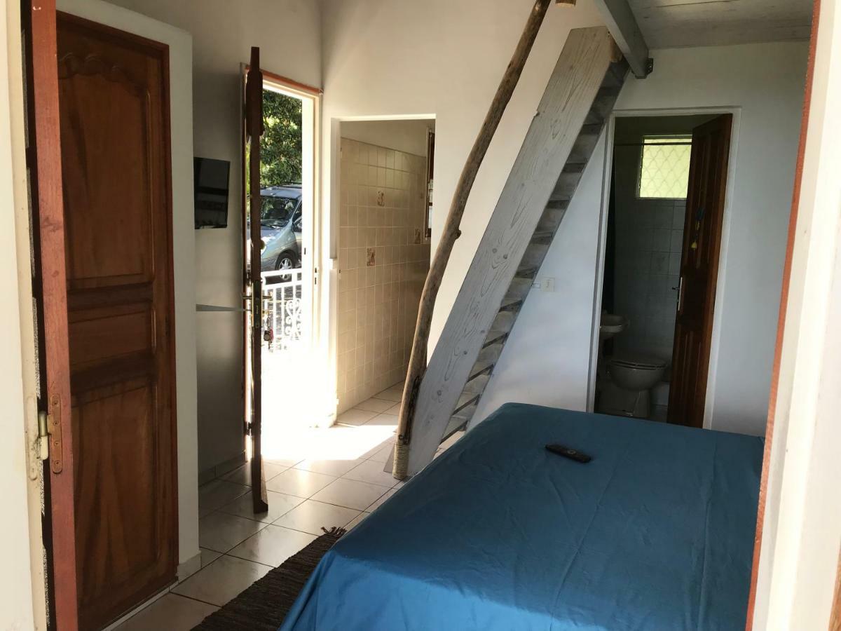 Le Repaire Des Caraibes Apartman Trois-Rivières Kültér fotó